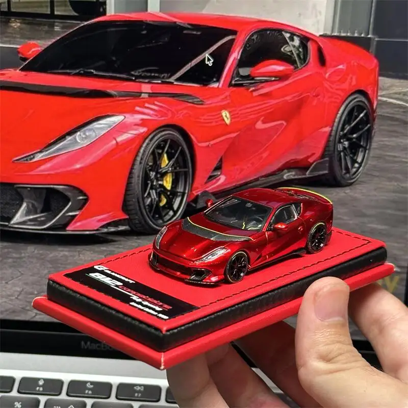 GLAMCRAFT 1:64 812C Red/Blue limited1000 Alloy Vehicle Collectible Car Model