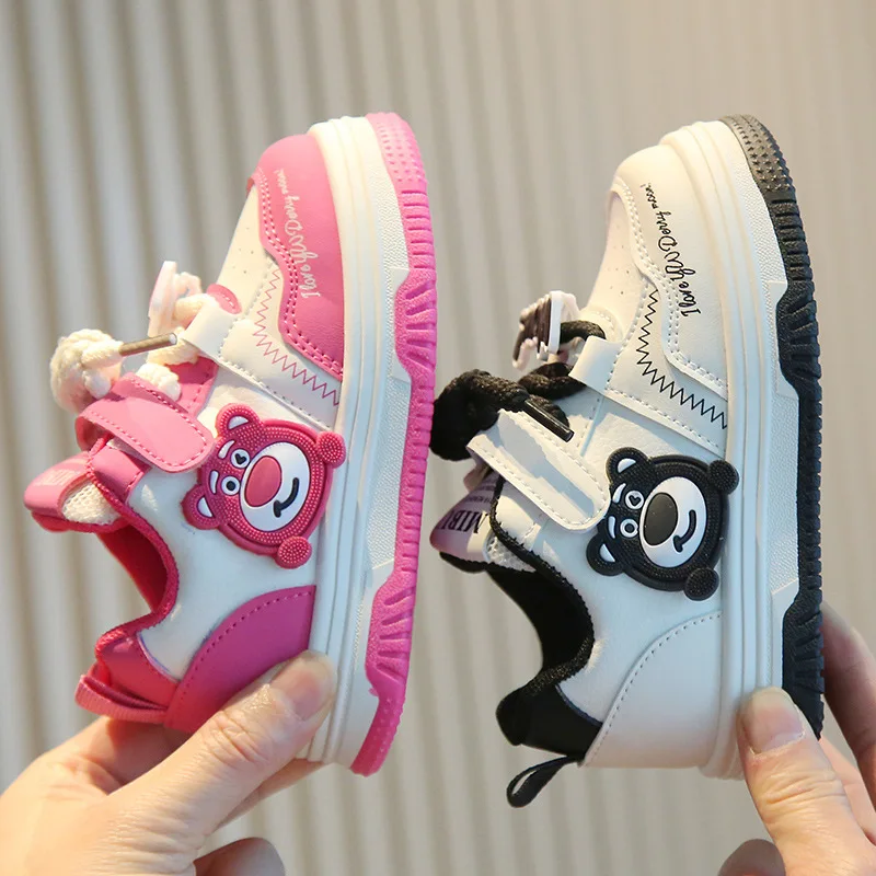 أطفال حذاء كاجوال أحذية رياضية بولي Leather جلد الكرتون الدب الصغير الربيع أحذية للفتيات سميكة القاع الفيلكرو الوردي حذاء أسود حجم 21-32