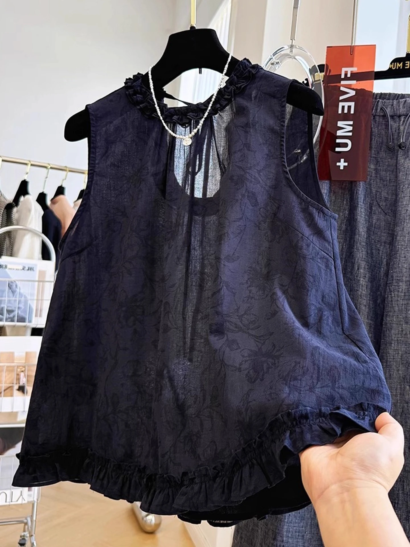 Casual bloemenborduurwerk Svel irt dames overhead top luxe lichtgewicht zomervest Koreaanse Sle straight cut zijde