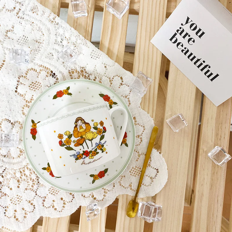 

French Retro Coffee Cups Plate Set, Afternoon Tea Ceramic Mug,Flower Picking Women's Dessert Plate,Kitchen Tableware Tea Cup Set