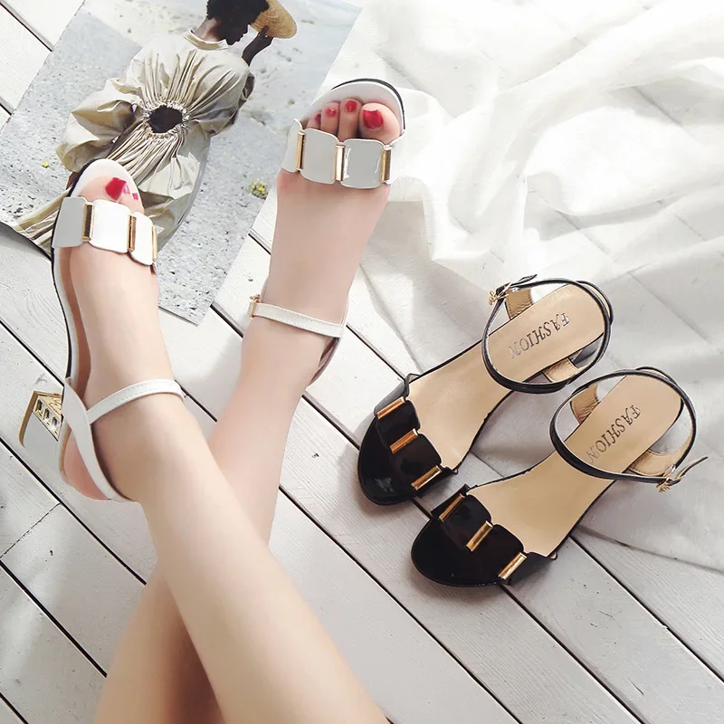 

Pop 2025 Open Toe Women Chunky Heels Shoes Metal Decoration 35-43 Women's Sandals Black White Female Fashion Casual Womens Sanda