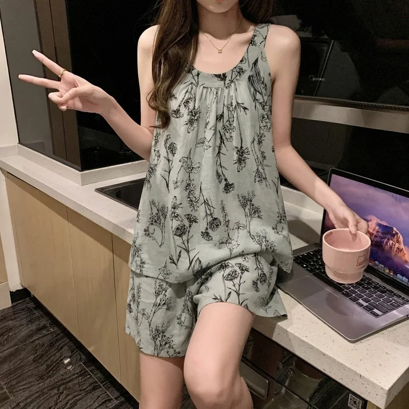 

New 2026 Chinese Style Women's Sleepwear Cloud Cotton Sleeveless Home Clothes with Chest Pad Water-Media Flower Pattern