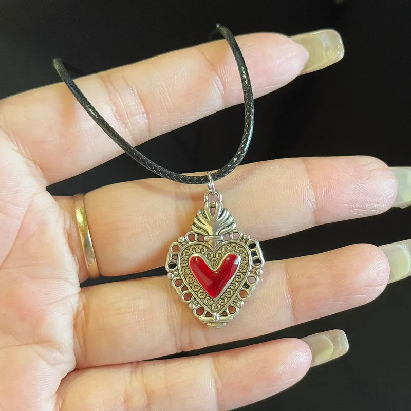Gothic Necklace Set for Women Halloween Jewelry with Heart Pendant Trendy Daily Wear  Party Gift Dark Red