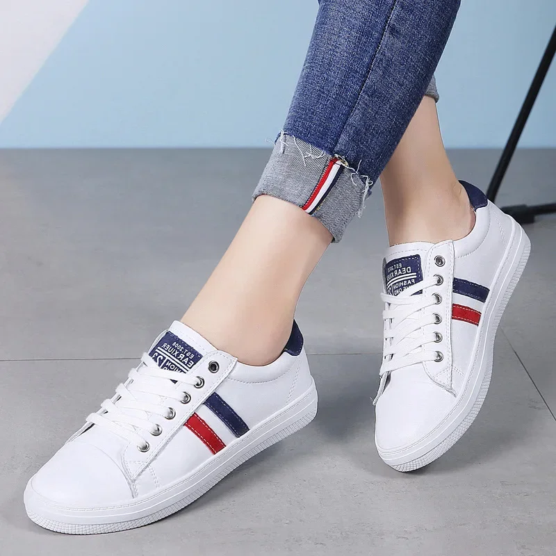 

Leather shoes white 2020 spring, autumn, and winter casual shoes flat soled soft soled breathable sports shoes