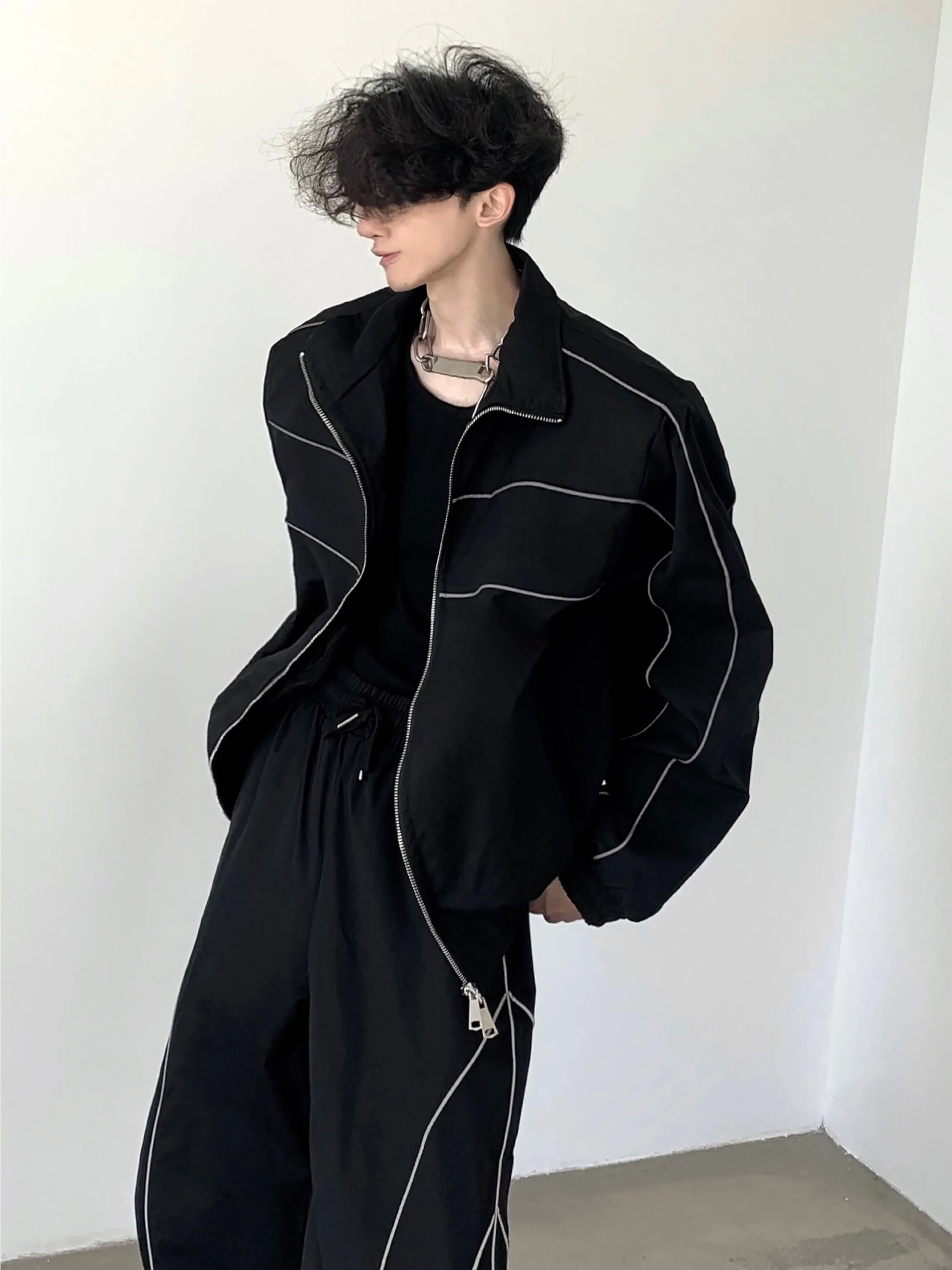 Autumn Mountain Wind Men's Casual Sportswear Set Pad Shoulder Jacket with Reflective Strips Black Functional Design High-End ...