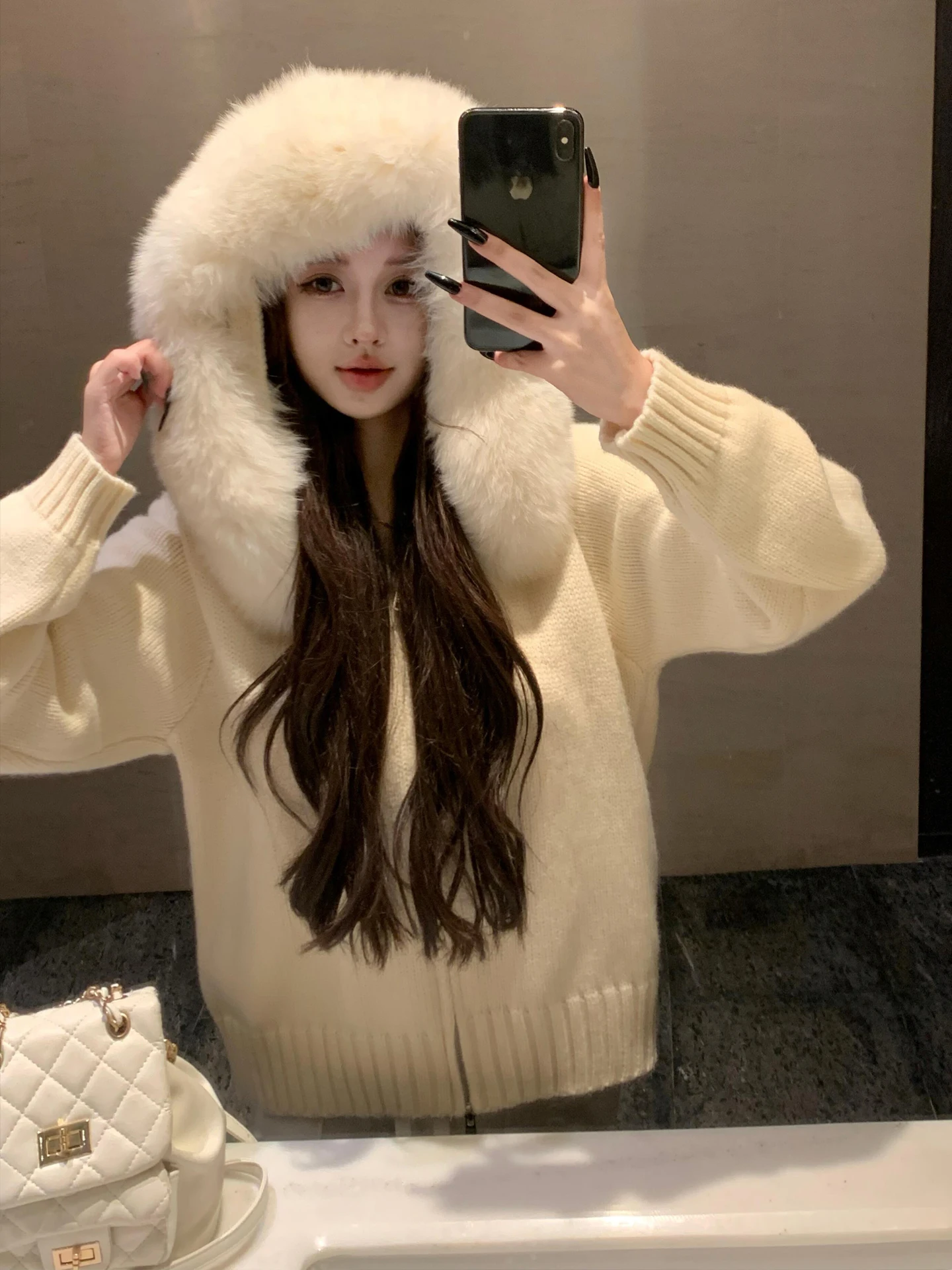 

Женский вязаный кардиган с капюшоном, белый, с большим отстегивающимся меховым воротником, свободного кроя, в стиле Sweet Sle College Edition...