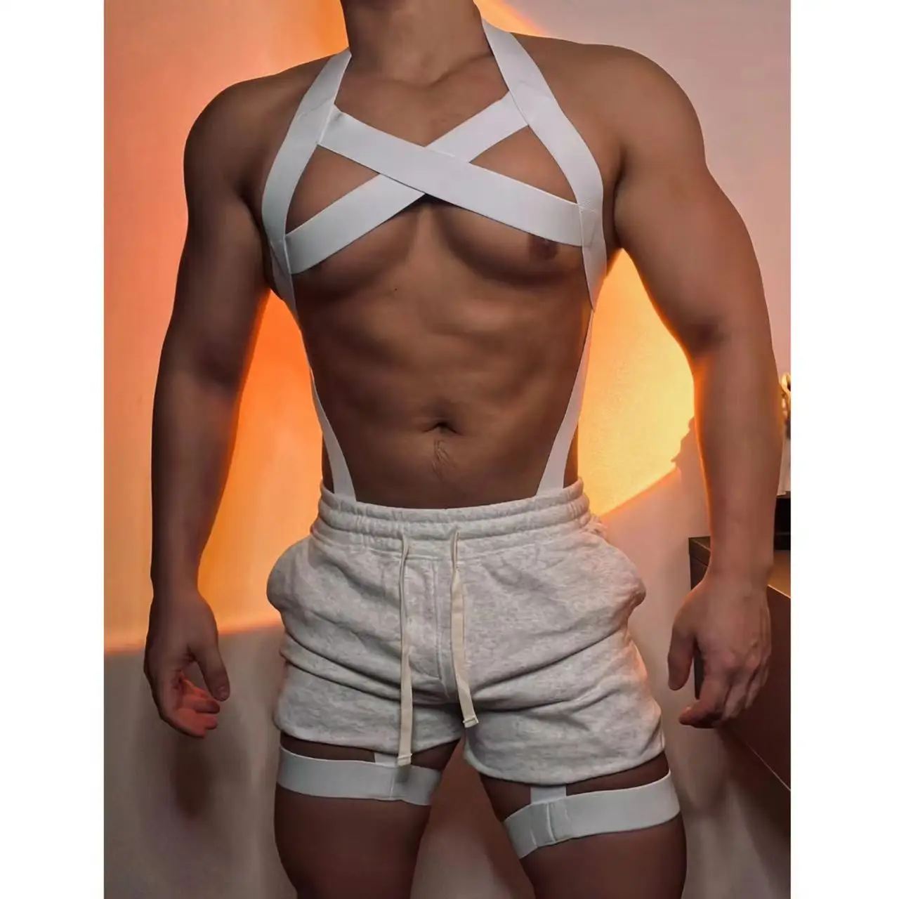 Czarno-biały elastyczny pasek na klatkę piersiową, jednoczęściowy seksowny kostium do tańca na rurze, klub nocny, bar, kulturysta, tancerz Gogo, strój do występów VDB5829