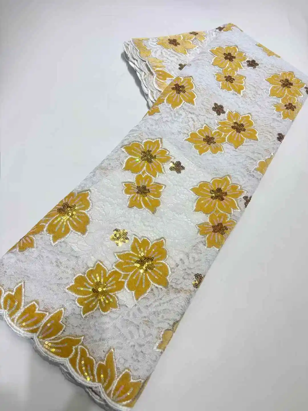 أفريقيا النيجيري مطرز الفرنسية شبكة الدانتيل مع الترتر جودة عالية 2025 التطريز الدانتيل الترتر الدانتيل لفساتين الزفاف النساء