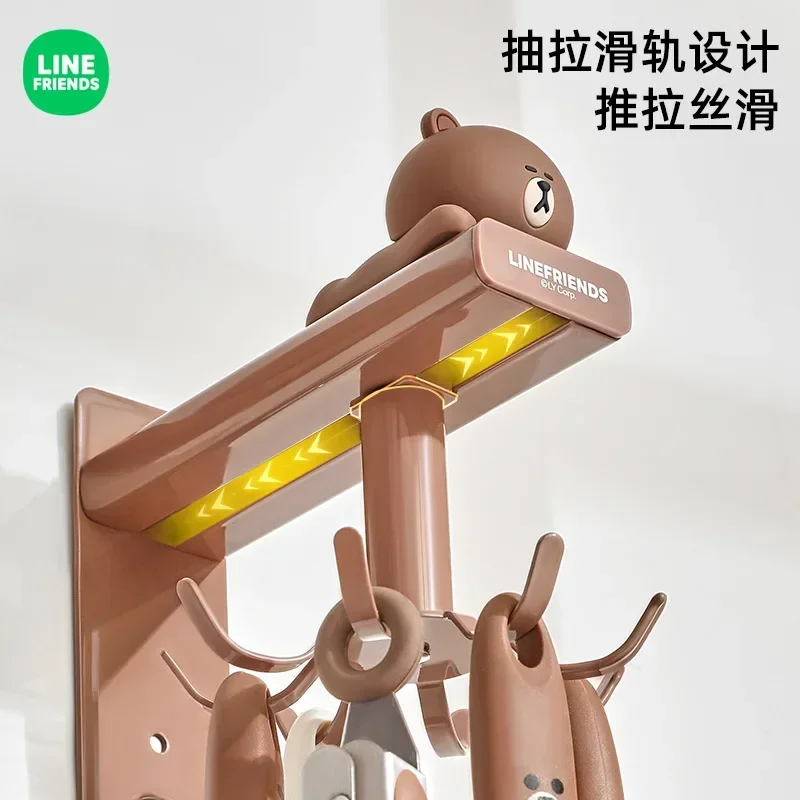 LINE FRIENDS Scaffale di stoccaggio a parete per uso domestico dei cartoni animati Scaffale di stoccaggio per spatole per utensili da cucina marrone