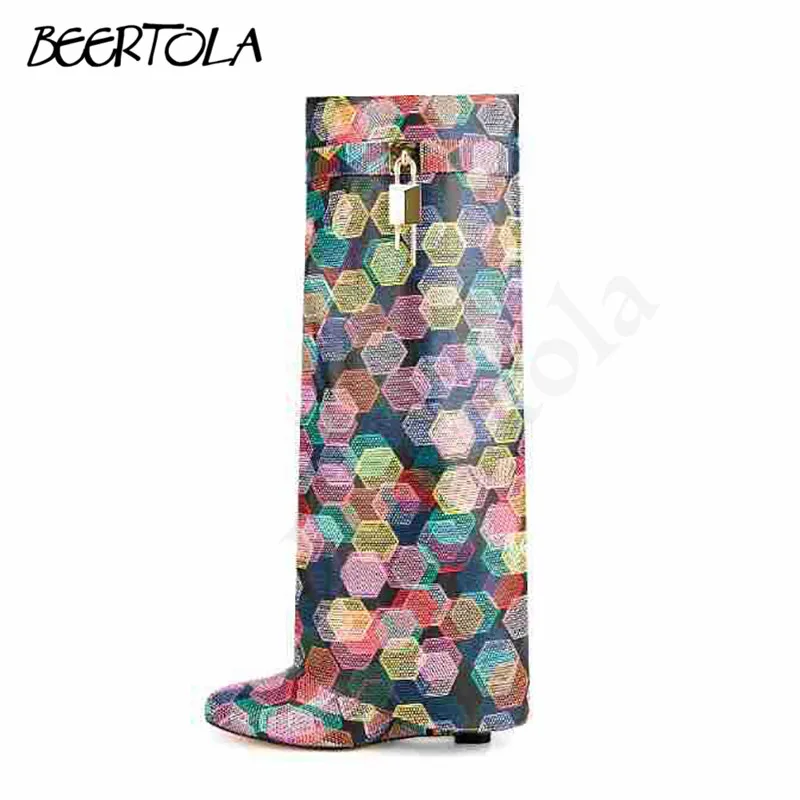 

Women's Lock Wedge Heel Trouser Boots Pointed Toe Pleated Pile Boots Colorful Skirt Print Large Size Fashion Knee-High Boots