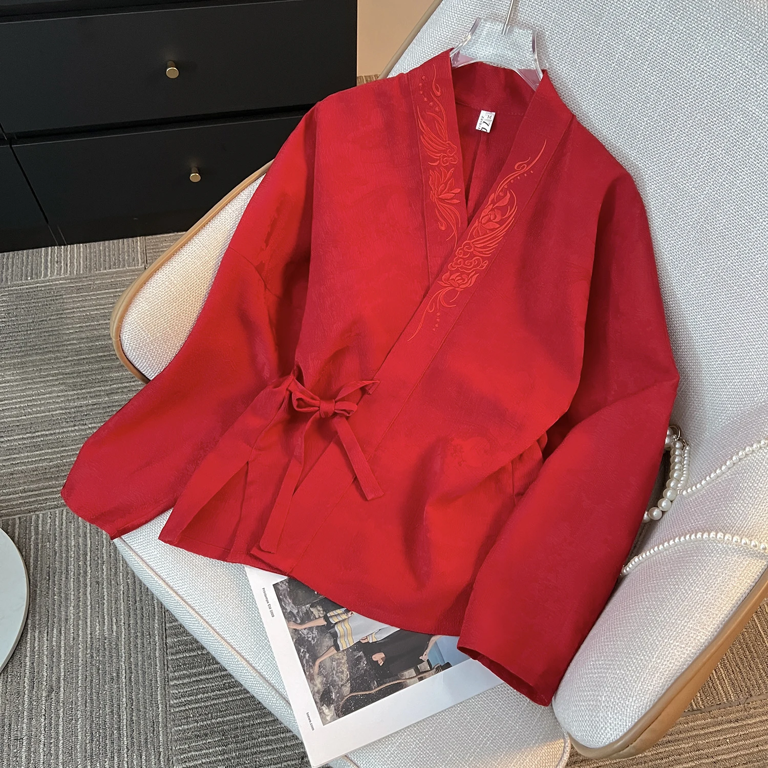 

Spring New Chinese Style Retro Improved Hanfu Women Clothing Han Element Cross Necked Embroidered Jacquard Shirt Women Blouses