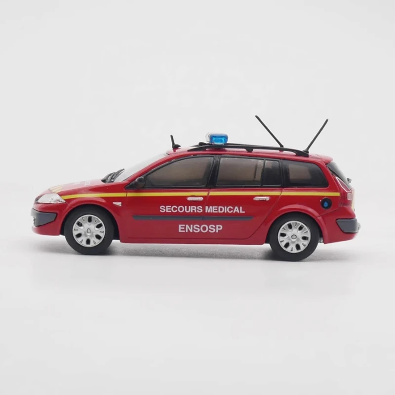 Ixo diecast escala 1:43 megane quebrar motor de incêndio carro liga modelo simulação adulto lembranças colecionáveis presente do menino ornamentos estáticos