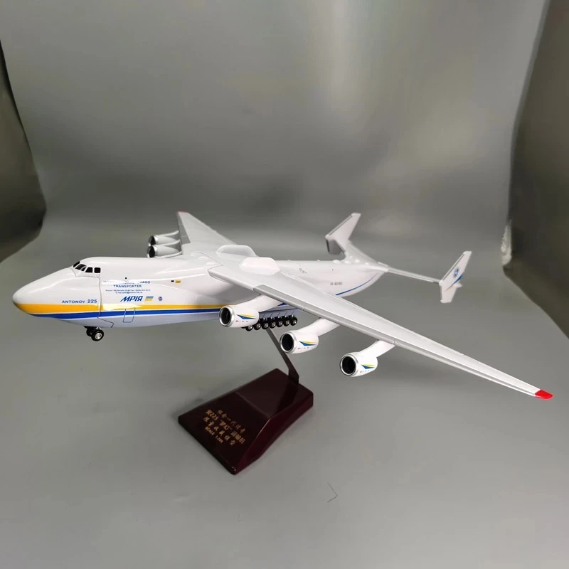 Imagem -05 - Antonov An225 Aeronave de Transporte Escala 200 42cm Simulação Modelo de Aeronave Lembrança Ornamento Brinquedo Coleção de Exibição Ornamento