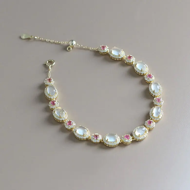 

Design Cherry Blossom Powder Imitation Tourmaline White Chalcedony Bracelet Retro Girl Gift