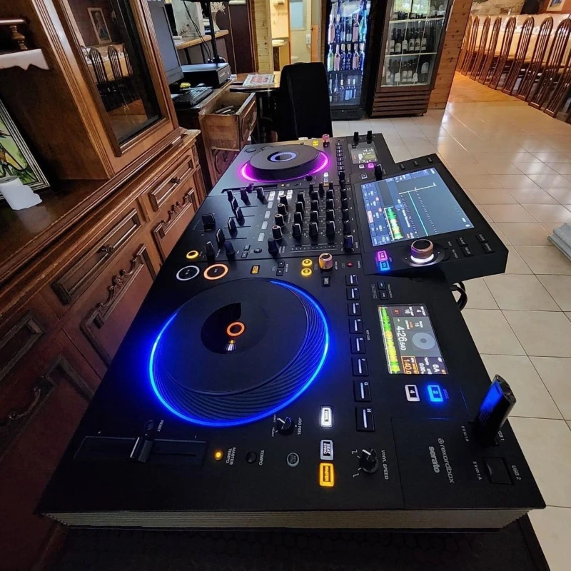 Opus Quad All-In-On… - image