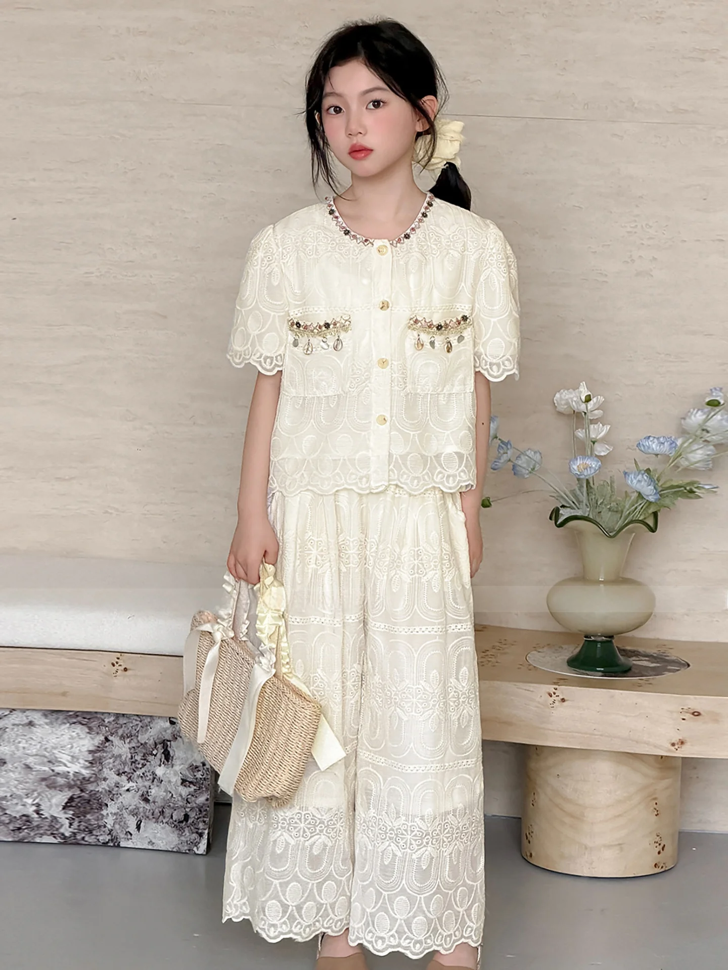 girls-embroidered-hollow-out-lace-trimmed-outfit-summer-season-breathable-lightweight-antibacterial-moisture-wicking-clothing