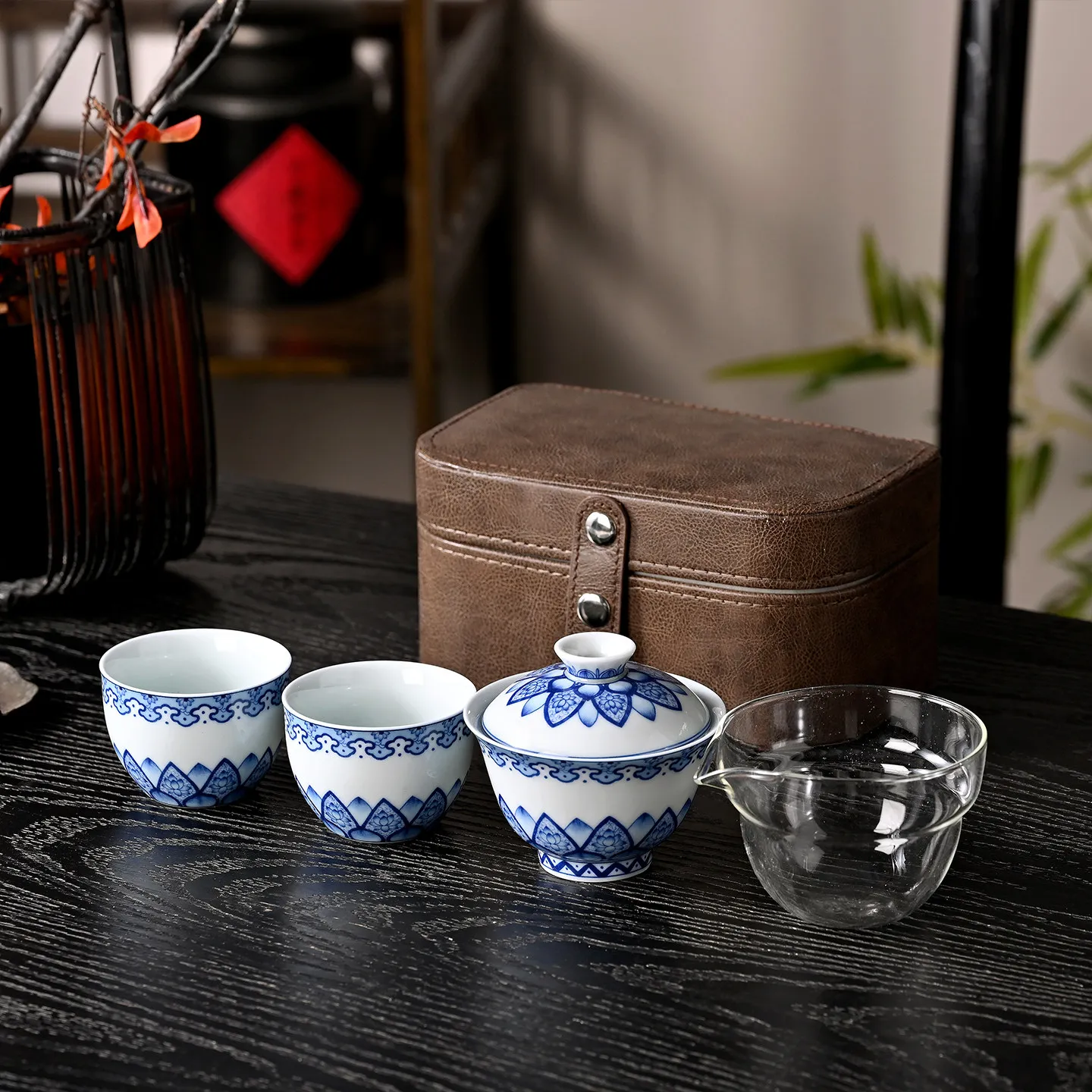 High-End Jingdezhen Blue and White All the Way Lianke Tureen One Bowl Two Cups Travel Tea Set Outdoor Portable Cup