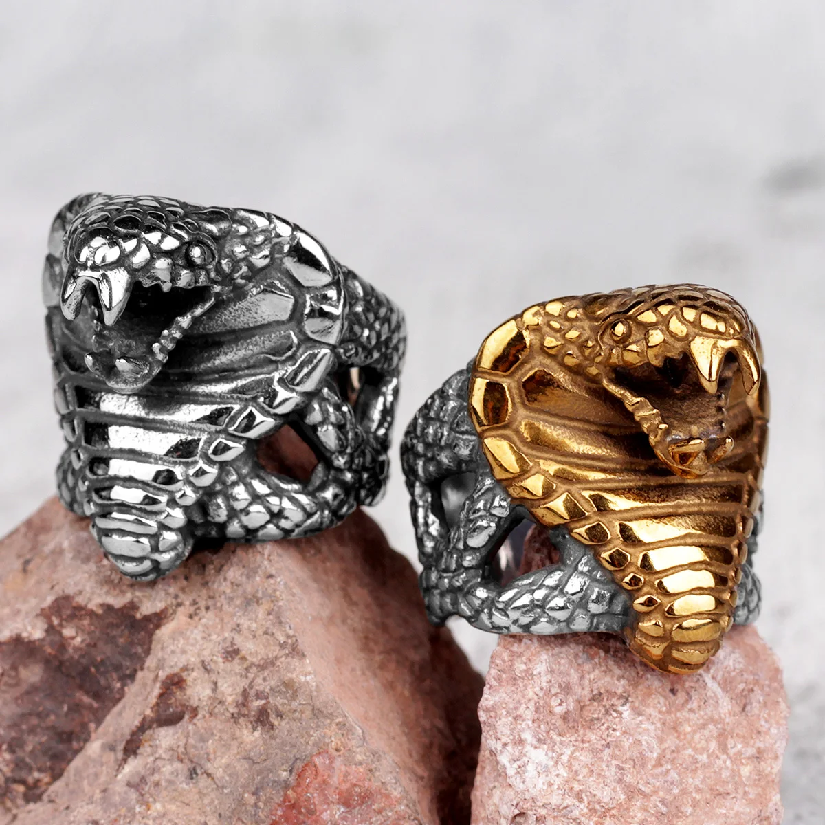 Stainless Steel Men Rings Cobra Snake Animal Punk Rock Personality for Biker Male Boyfriend Jewelry Creativity Gift Wholesale