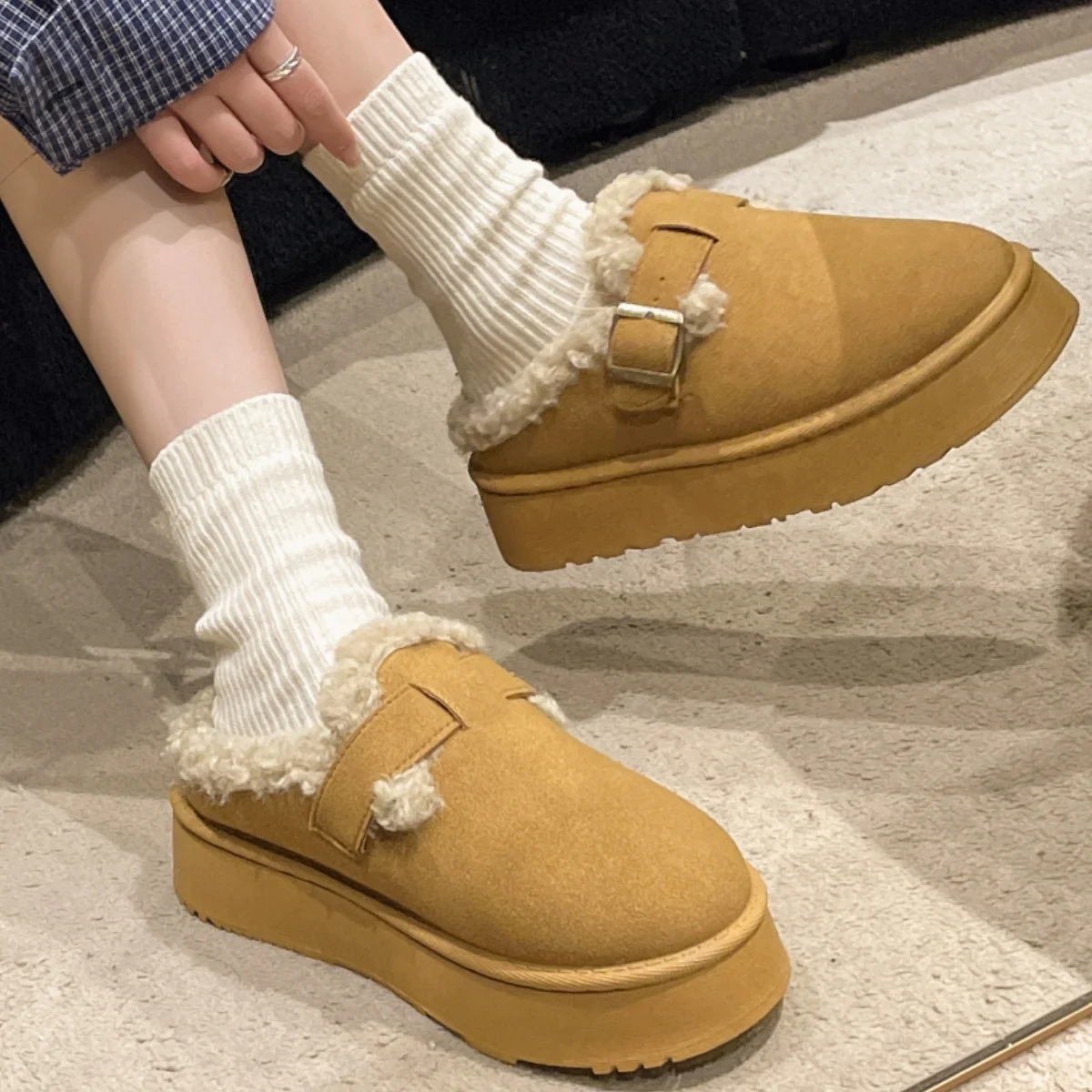 

Новые зимние удобные теплые повседневные женские зимние ботинки с круглой головкой, модные сексуальные бархатные тапочки на толстой подошве с неглубоким носком