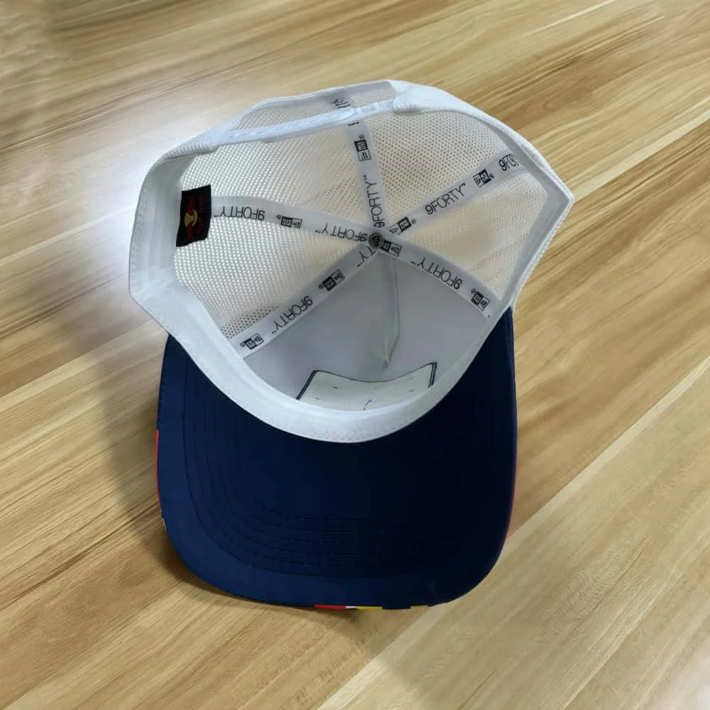 2025 Новая летняя модная шляпа от солнца Red Bull Verstappen Same Red Bull Racing Hat Мужская и женская регулируемая бейсбольная кепка Red Bull