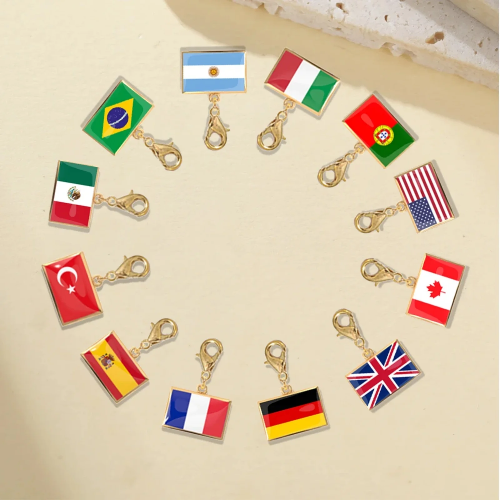Flaggen-Karabinerhaken Stahlanhänger Edelstahl Mode Französische Deutsche Nationalflagge Anhänger DIY Armband Schlüsselanhänger Geschenk – Detail 4