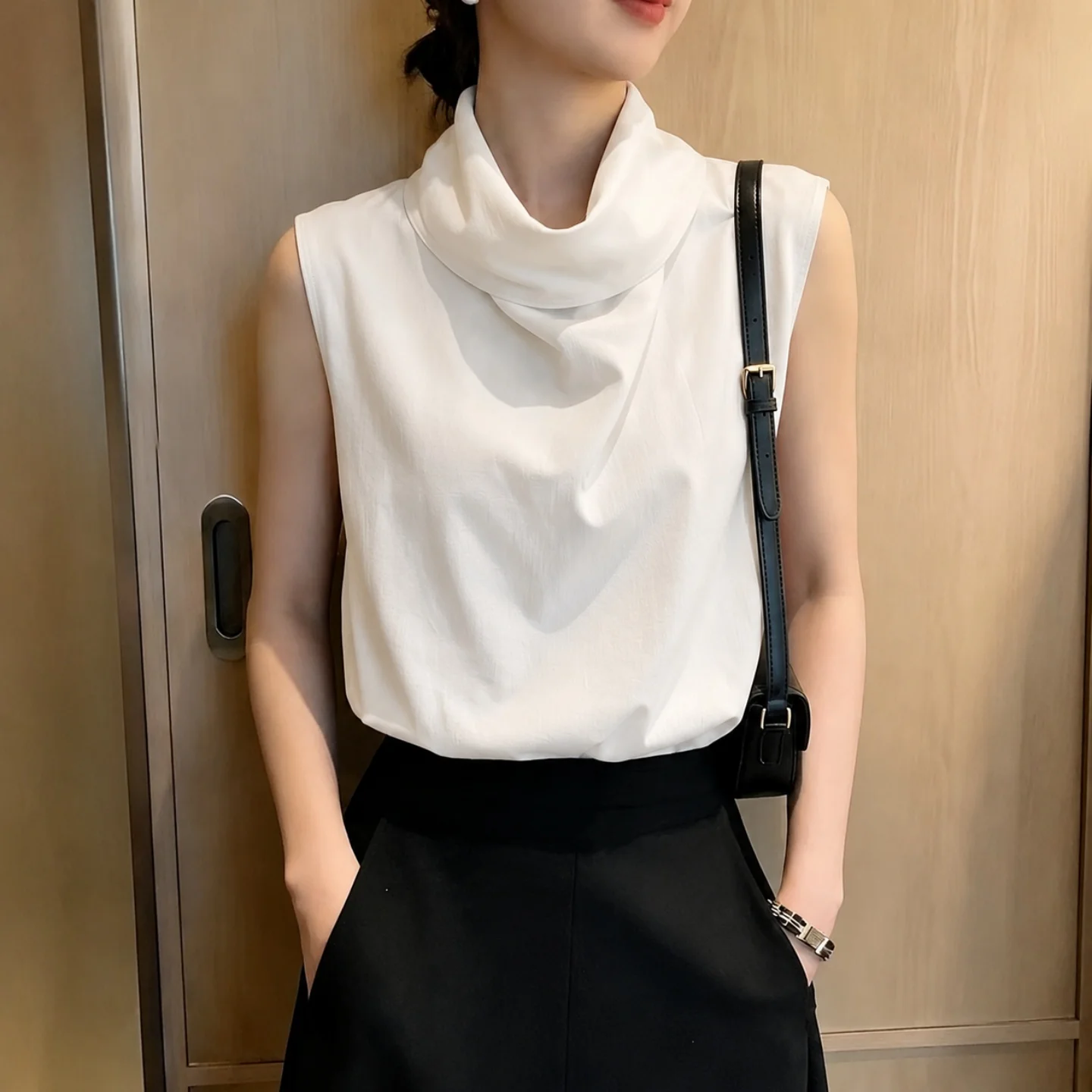 Elegant Stand Collar Sleeveless Vest Loose Fit Slimming Summer Top Gentle Style Versatile French Style Women's Fashion