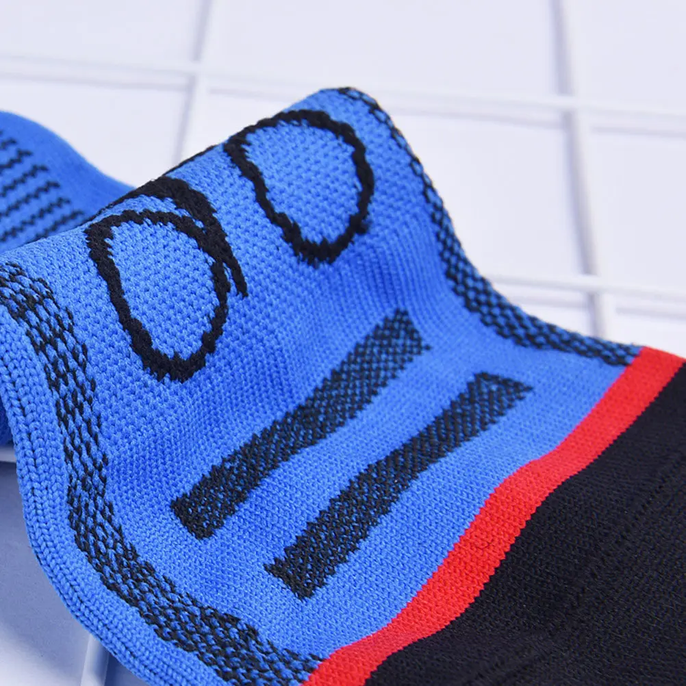 

2Pair Unisex Thick Sports Mid-Calf Cycling Socks for Men Women Breathable Mesh Nylon Anti-Slip Athletic Socks for Running