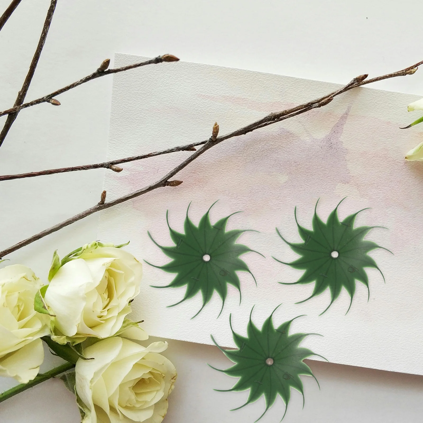 

50Pcs Flower Calyxes Realistic Simulated Sepals for DIY Artificial Flower Making Long-Lasting Craft Materials Sepals