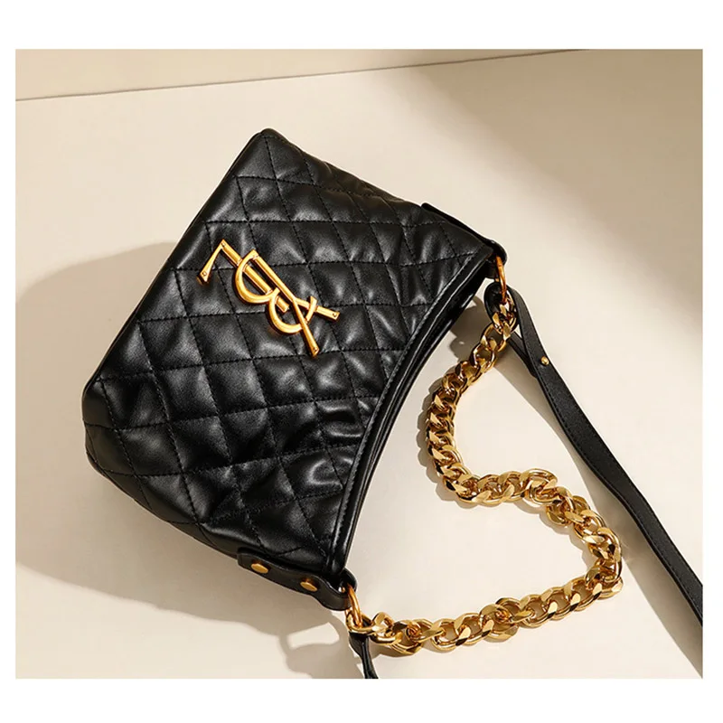 High-grade light texture package luxury 2024 new female temperament of simple fashion leisure shoulder inclined shoulder bag han