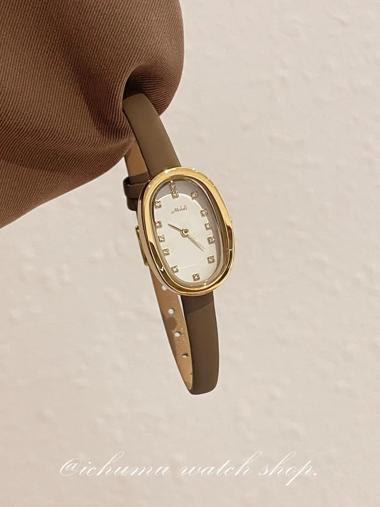 2026 Simple Niche Ladies Watch Oval Dial Waterproof Fine Leather Women Quartz Watch Cadeau Femmes
