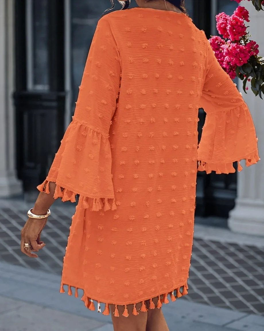 Robe Simple et élégante pour femmes, couleur unie, décontractée, col en v, manches évasées, pompon, décorative, ample, nouvelle collection printemps et automne 2025