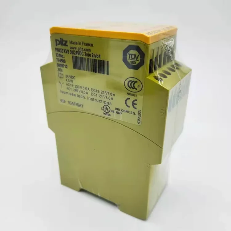 

Free Shipping PILZ PNOZ XV3 0.5 774544 XV2P 777502 XV2P 777504 XV2P 787502 Safety Relay Module Original New