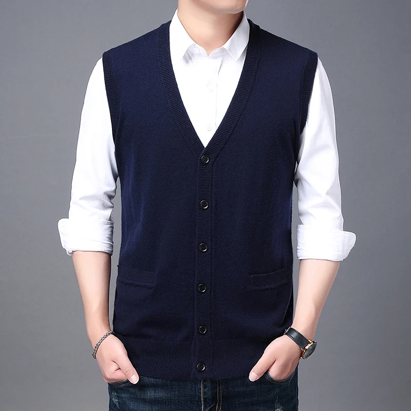 

New 2024 V-neck Knitted Cardigan for Men Business Leisure Fashion Knitted Sweater Warm Tank Top with Pockets Pullovers Sweaters