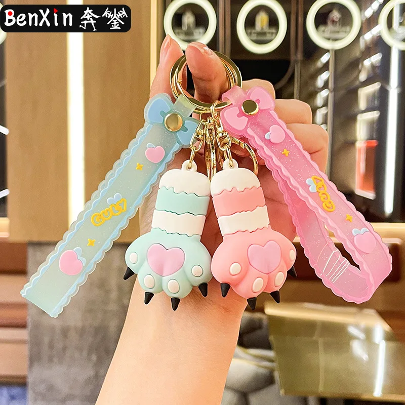 

miniso Cat paw keychains, car pendants, exquisite bags, accessories, key chains, ring pendants, small gifts
