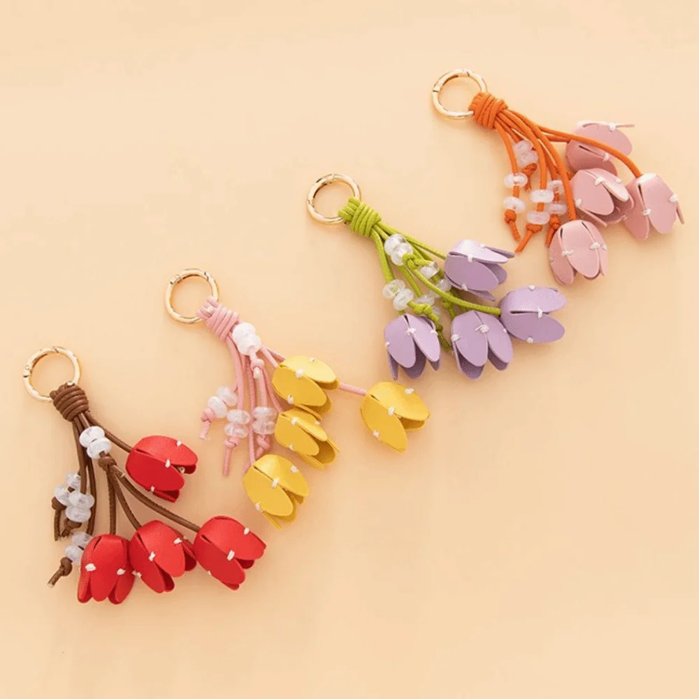 

Trendy Hanger Flower Pu Leather Pendant Car Keyring Handmade Leather Keychain Cartoon Creative Bag Pendant Men