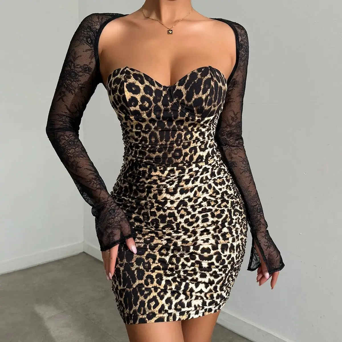 

Lace Flared Long Sleeves Leopard Dresses Women Sexy Hollow Out Tank Dress Party Outfit Chic Slim Fitted Hip Wrap Mini Tube Dress