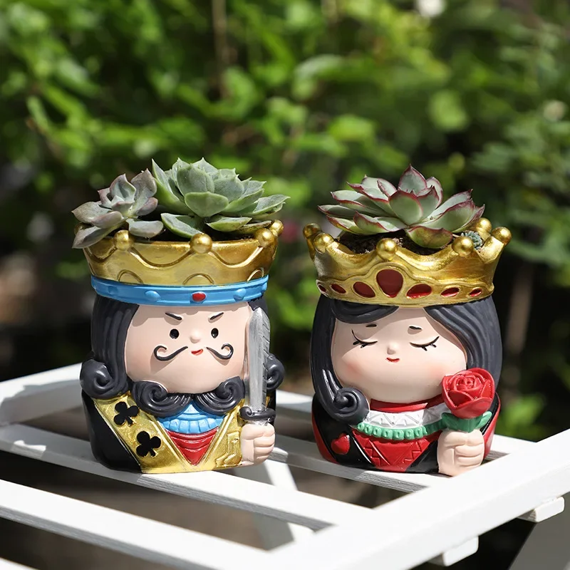 Poker King Queen Small Plant Pot Resin Succulent Planter for Home Office Desk Mini Ornament Fairy Garden Flowerpot Decoration