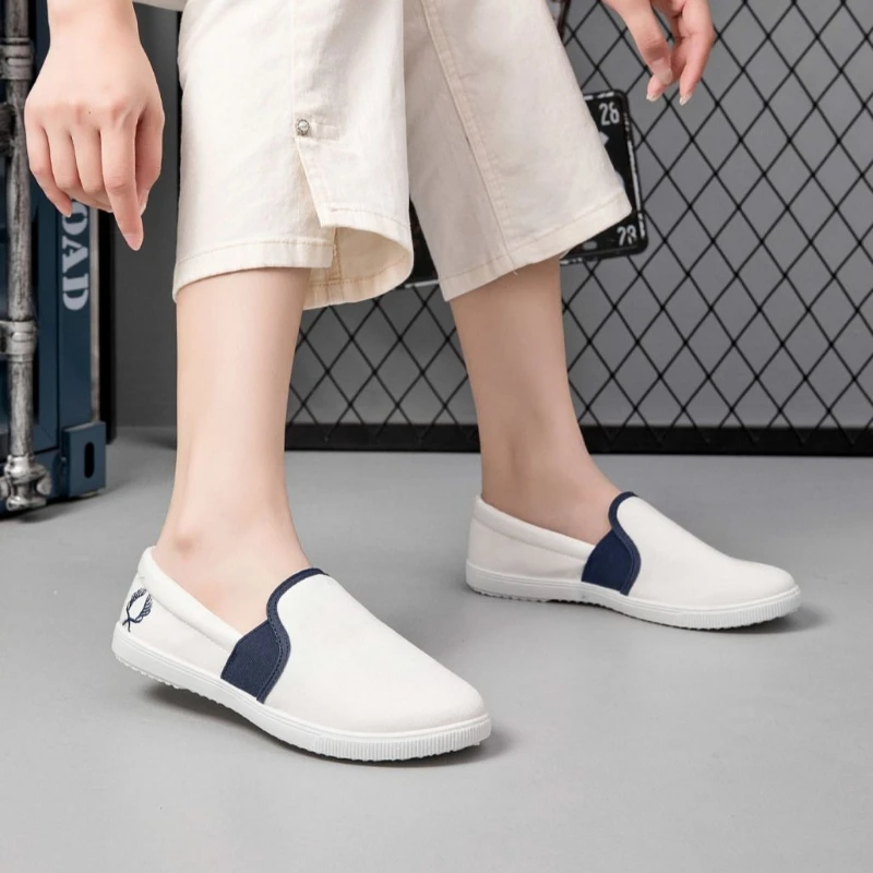 

2026 Spring Women's Casual Slip On Canvas Shoes Ladies Flat Loafers Breathable Comfort Walking Shoes