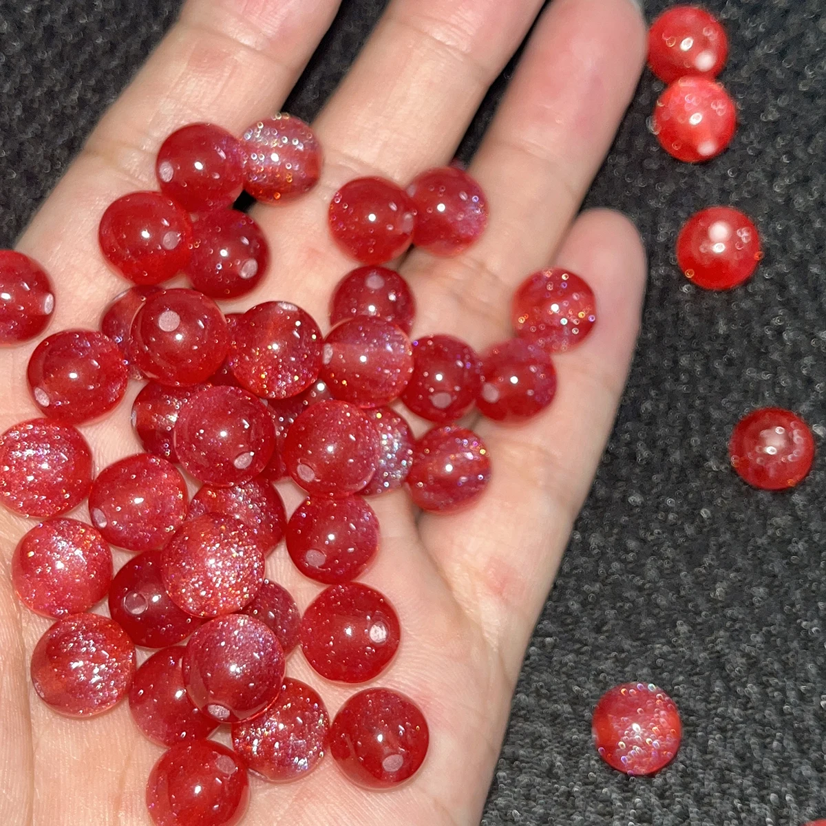 8/10/12 mm, 50 Stück, rotes Harz, feiner Glitzer, runde lose Perlen, DIY-Armband, Halskette, handgefertigte Schmuckherstellung – Detail 3