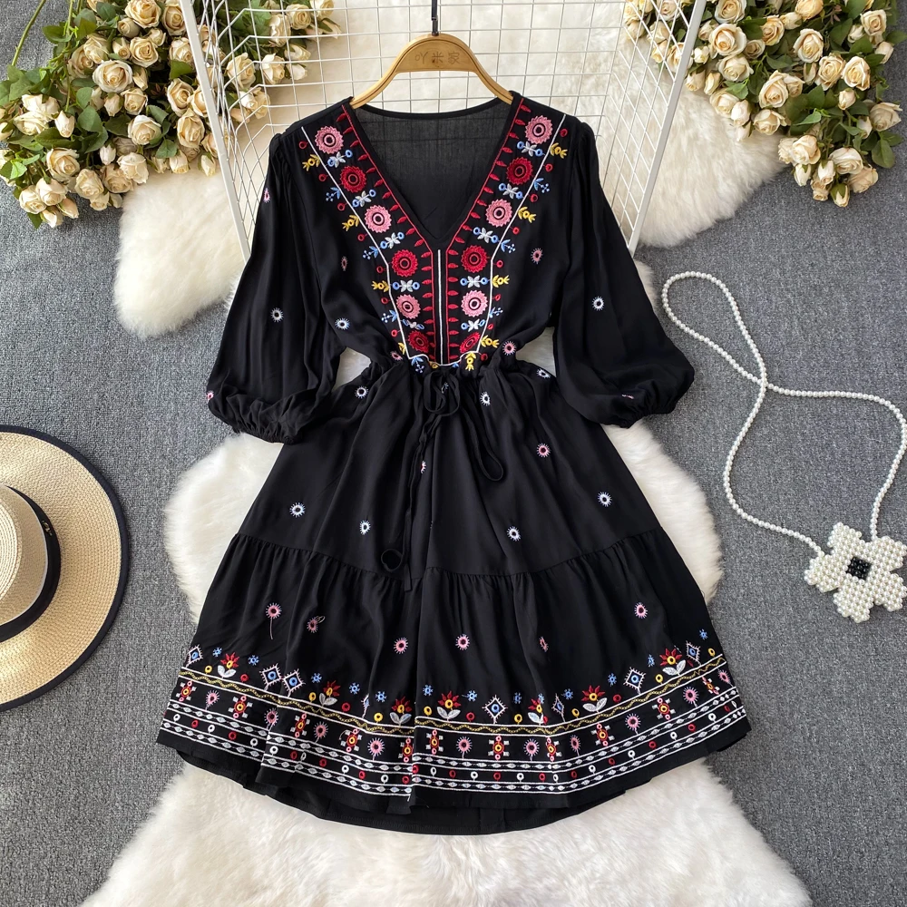 Retro Zwarte Dames Korte Jurk Bohemian Folk Stijl Vestidos Borduurwerk Zonnejurk Boho Vintage Poff Mouw Mini Jurken Voor Meisjes