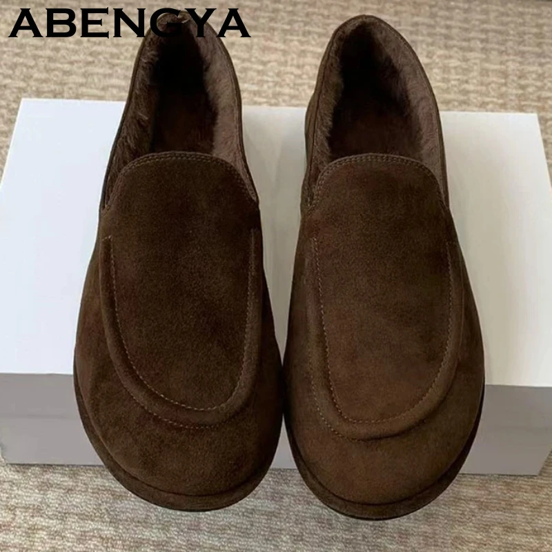 

2025 Winter Wool Lining Flat Shoes Women Concise Round Toe Casual Shoes Warm Fur Boots Suede Leather Slip On Lazy Loafers Female
