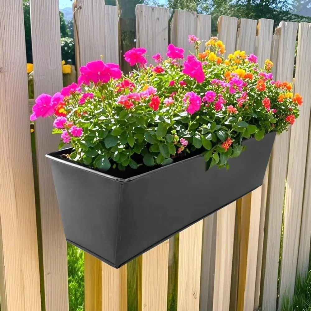 

New Iron Outdoor Plants Planter Rustproof Weather-Resistant Wall Mount Window Box Fence Buckets Hanging Flower Pots