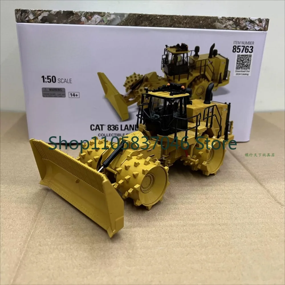 1: 50 836 landfill compactor alloy engineering shovel model 85763 ornament