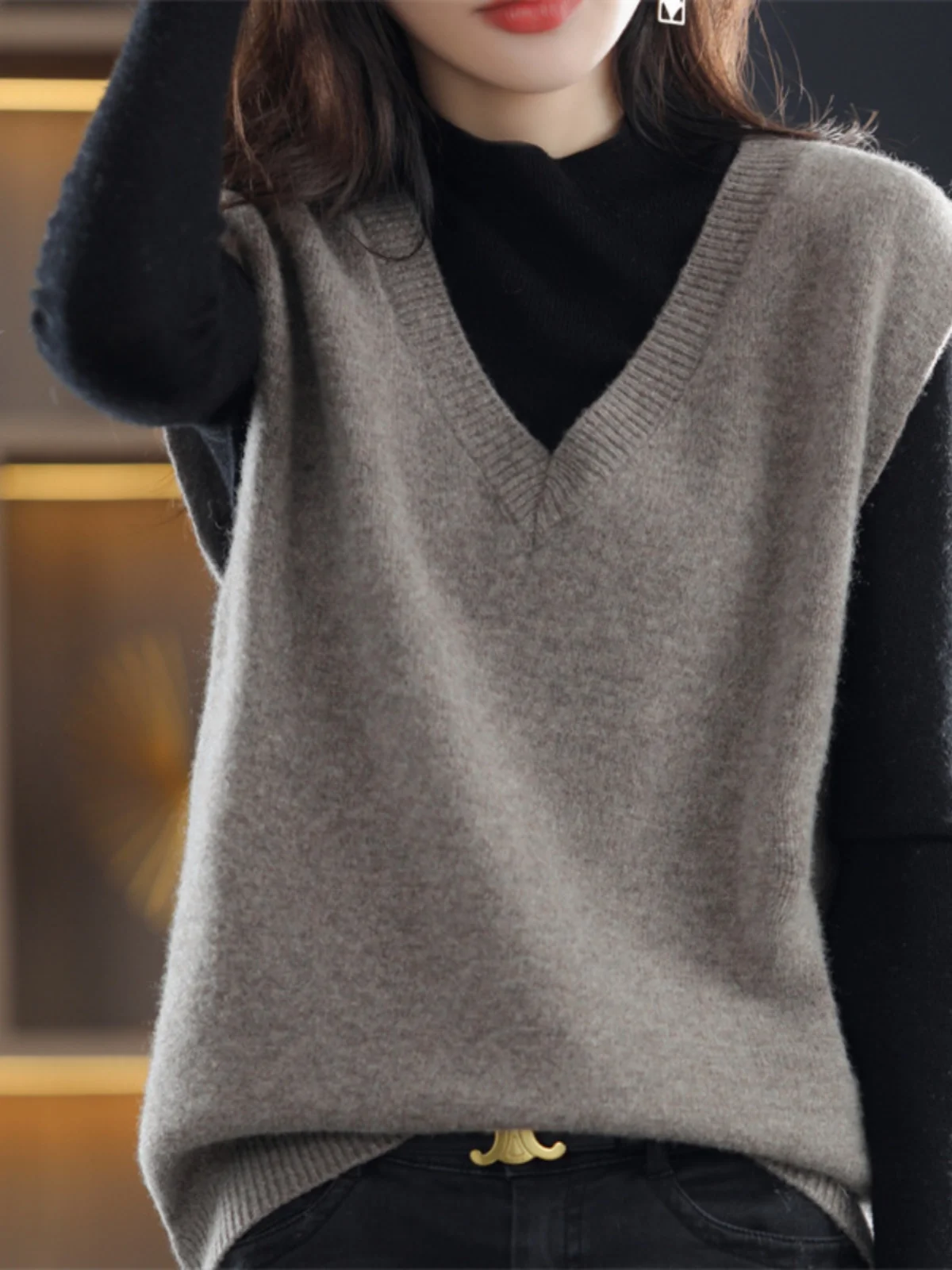 

2025 New Women's Knitted Vest V-Ne Lazy Knitwear Base Layer Tank Top Sweater Staable oulder Top Commute Sle Polyester
