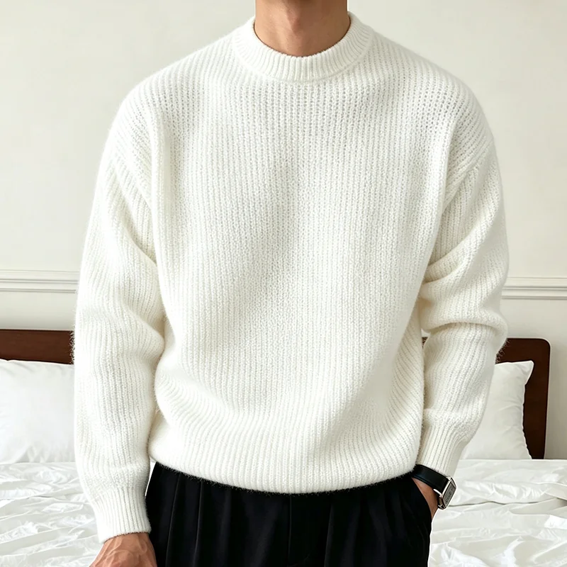 YM01 White