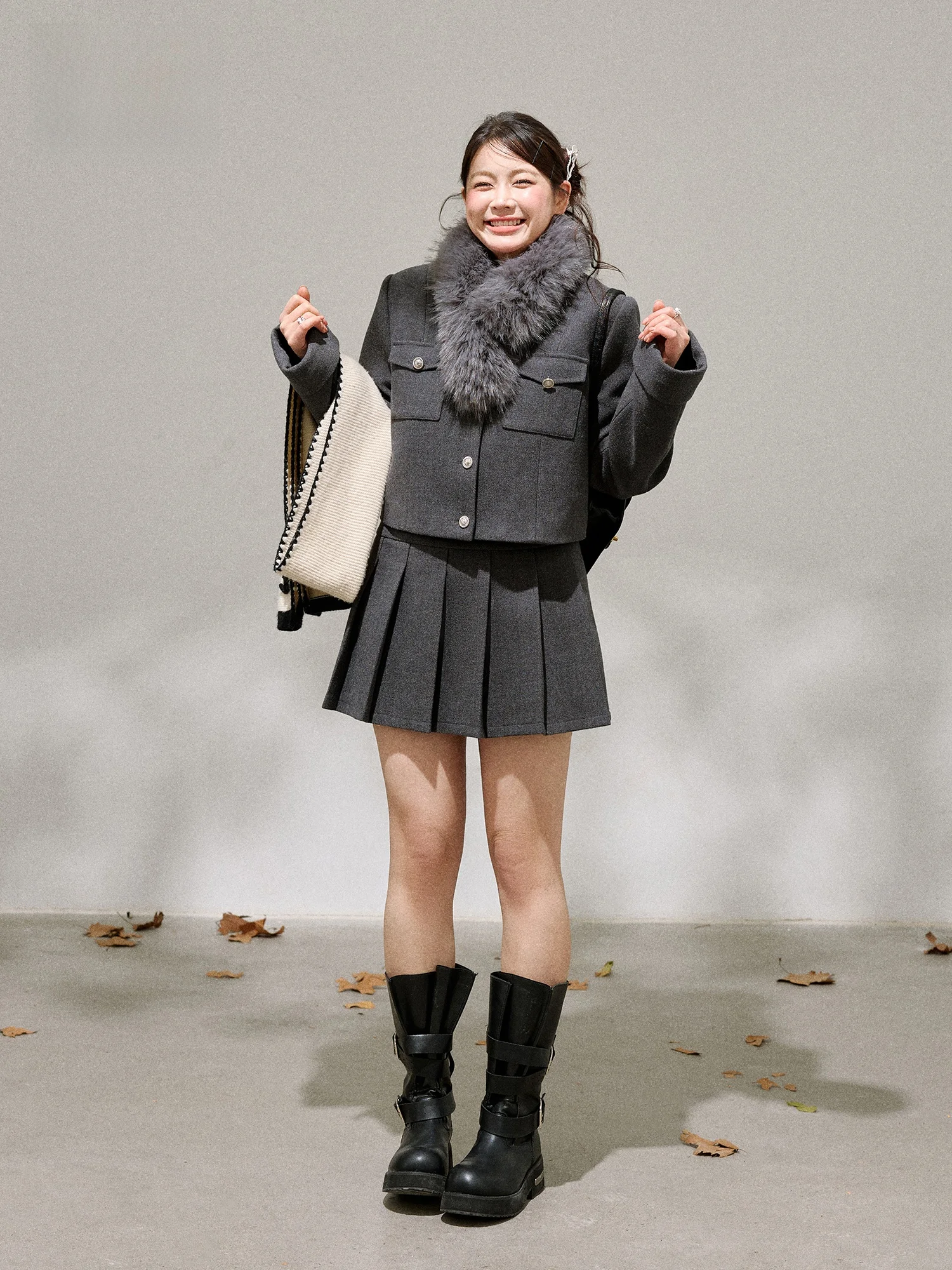 

Зимний модный комплект больших размеров: куртка с воротником из натурального меха и плиссированная юбка в корейском стиле для полных женщин, повседневный, с высокой талией