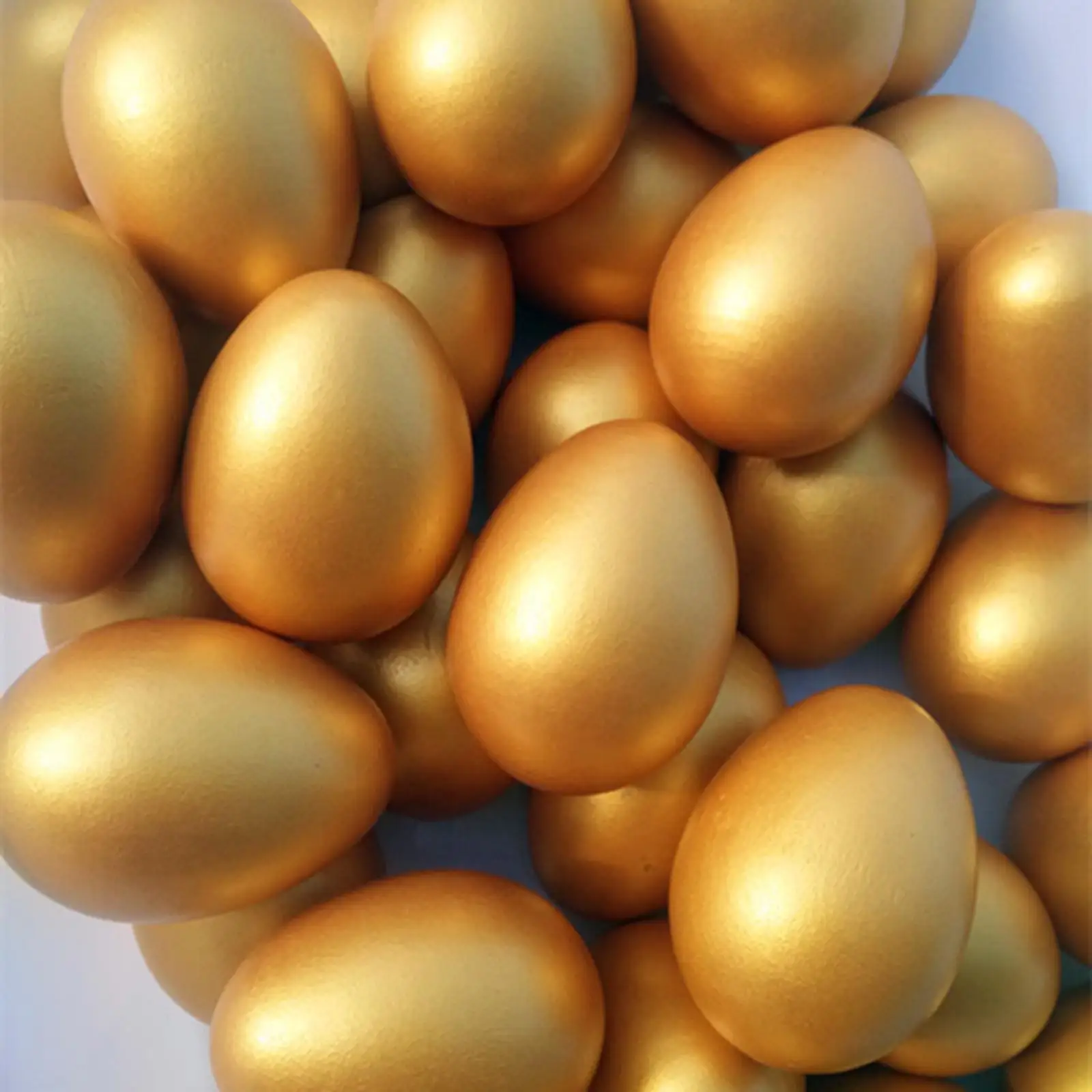 10Pcs Golden Easter Craft Eggs Ornaments DIY Projects Kids Pretend Play Toys Decors for Boys and Girls Children Party Favors