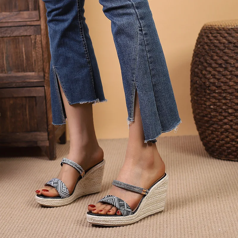 

Slippers Women Summer Shoes On A Wedge Platform Low Heeled Mules Rubber Flip Flops Slides High Hawaiian Rome Synthetic Fabric TP