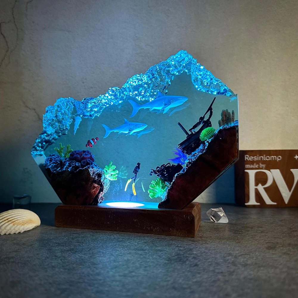 アンダーウォーターワールド生物樹脂テーブルライトクリエイティブアート装飾ランプサメ難破船テーマナイトライトUSB充電