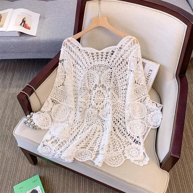 2025 Donne di estate T-shirt in maglia cava senza maniche di base in pizzo Moda Top T-shirt in pizzo Casual T-shirt allentate Maglieria Abito lavorato a maglia